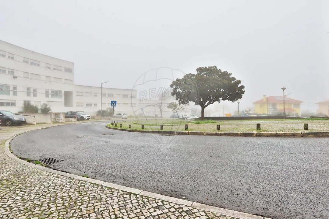 Apartamento T2 para Venda em Rio de Mouro Foto 25