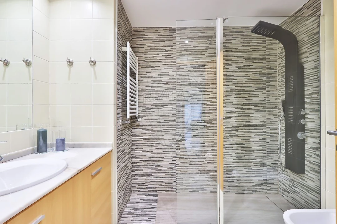 Apartamento T2 para Venda em Rio de Mouro Foto 21