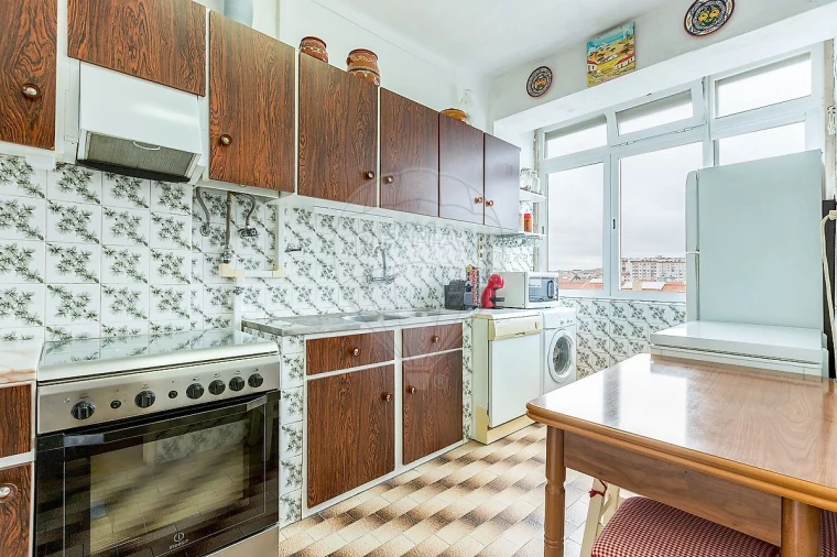 Apartamento T2 para Venda em Venteira Foto 7