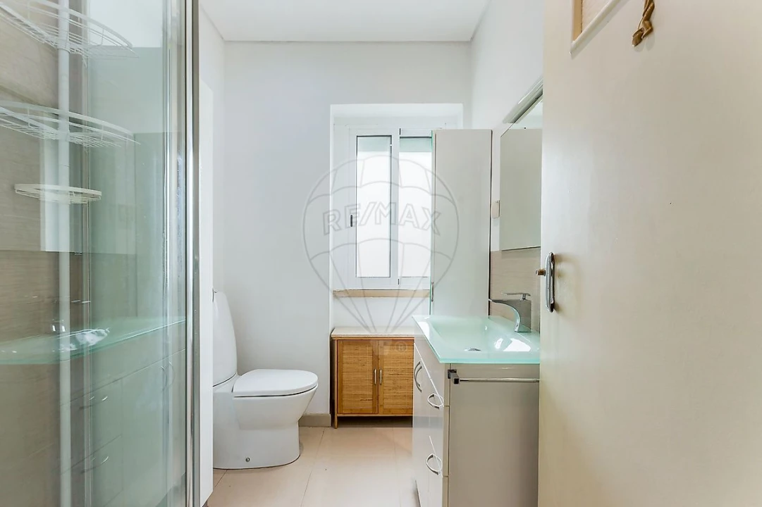 Apartamento T2 para Venda em Venteira Foto 2