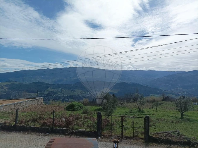 Terreno para Venda em Loivos da Ribeira e Tresouras Foto 6