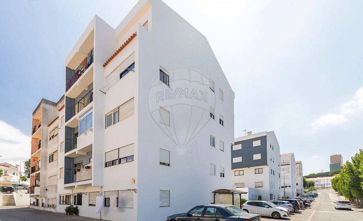 Apartamento T2 para Venda em Vimeiro Foto 19