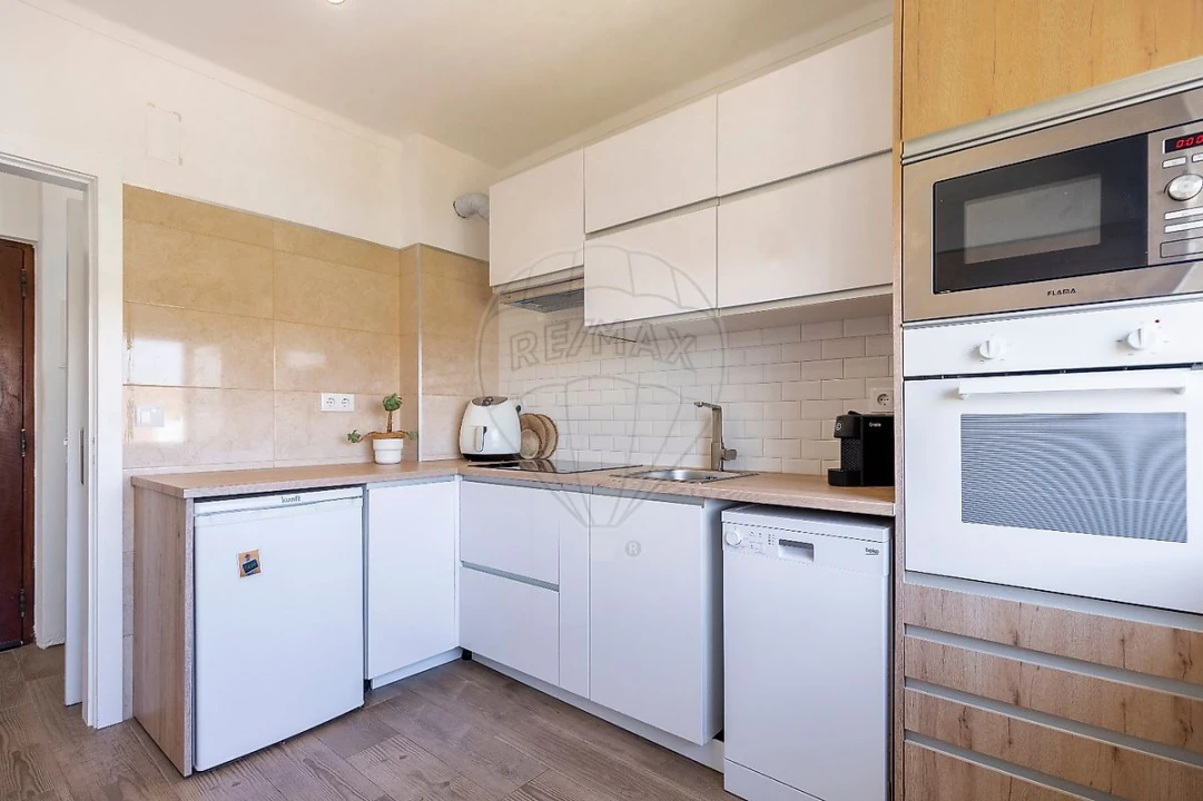 Apartamento T2 para Venda em Vimeiro Foto 3