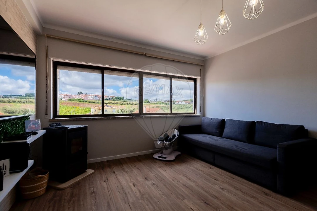 Apartamento T2 para Venda em Vimeiro Foto 1