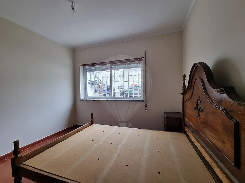 Apartamento T3 para Arrendamento em Vimeiro Foto 7