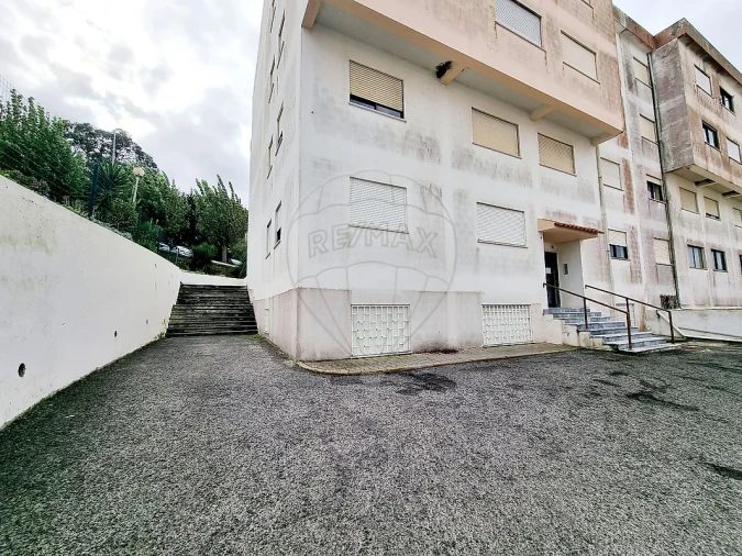 Apartamento T3 para Arrendamento em Vimeiro Foto 5