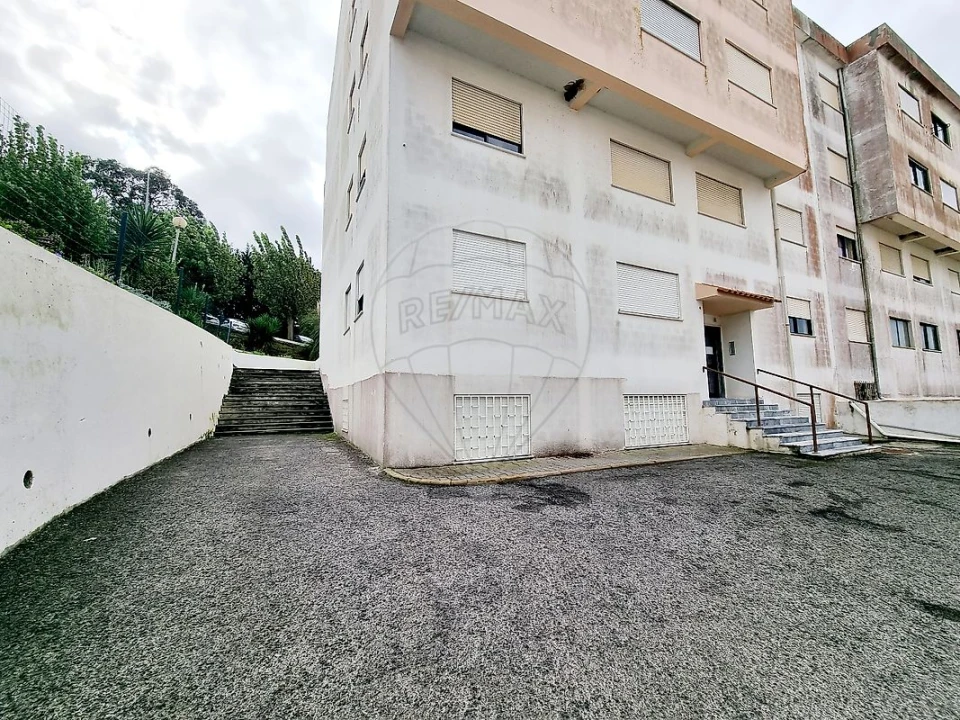 Apartamento T3 para Arrendamento em Vimeiro Foto 5