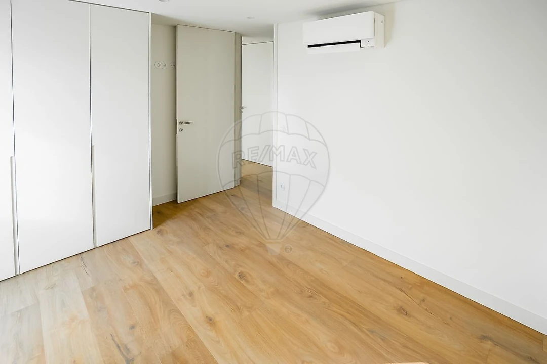 Apartamento T2 para Arrendamento em Moscavide e Portela Foto 5