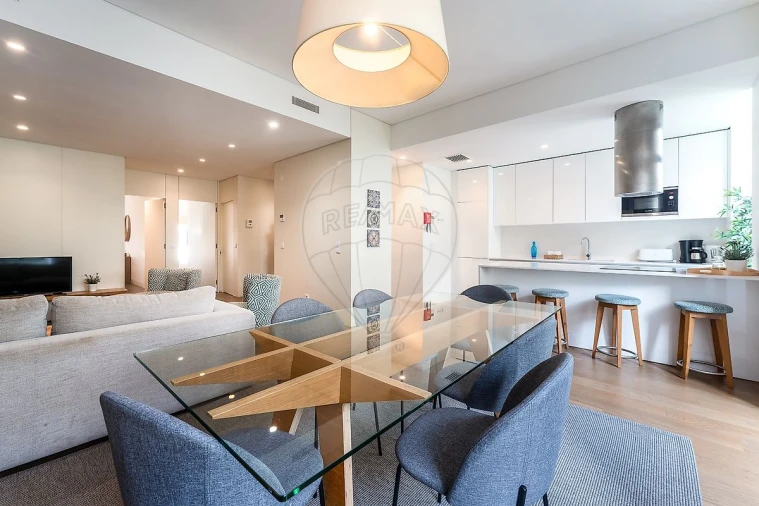 Apartamento T2 para Venda em Santo António Foto 14