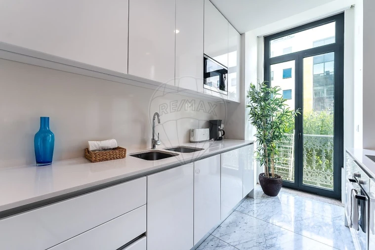 Apartamento T2 para Venda em Santo António Foto 23