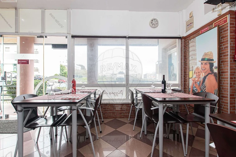 Negócio para Venda em Vialonga Foto 4