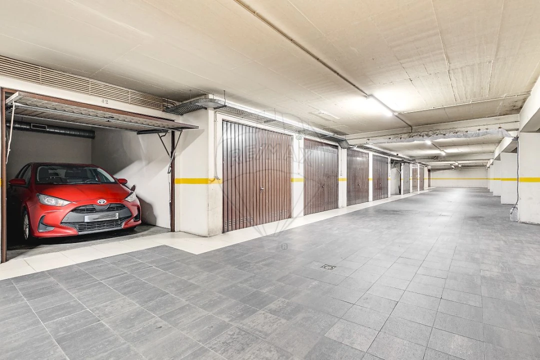 Apartamento T2 para Venda em Póvoa de Santa Iria e Forte da Casa Foto 27