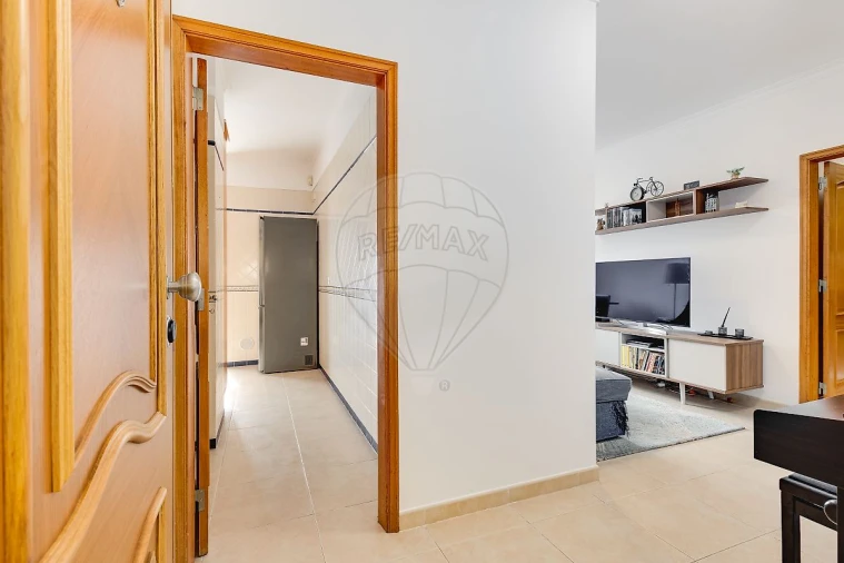 Apartamento T2 para Venda em Póvoa de Santa Iria e Forte da Casa Foto 1