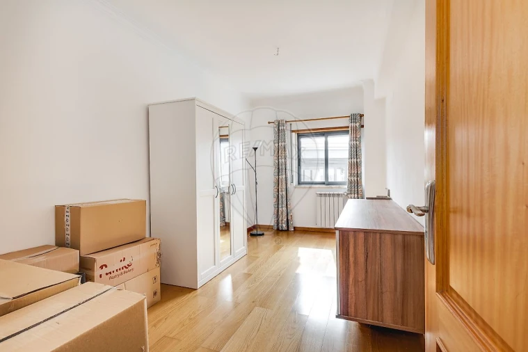 Apartamento T2 para Venda em Póvoa de Santa Iria e Forte da Casa Foto 17