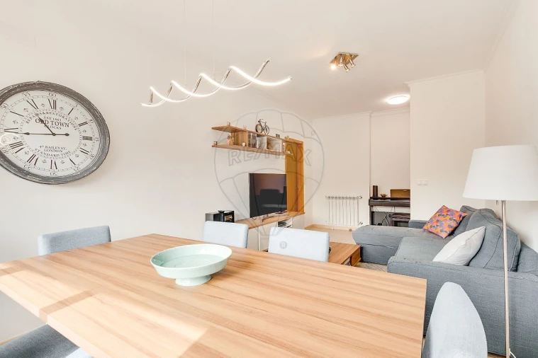 Apartamento T2 para Venda em Póvoa de Santa Iria e Forte da Casa Foto 14