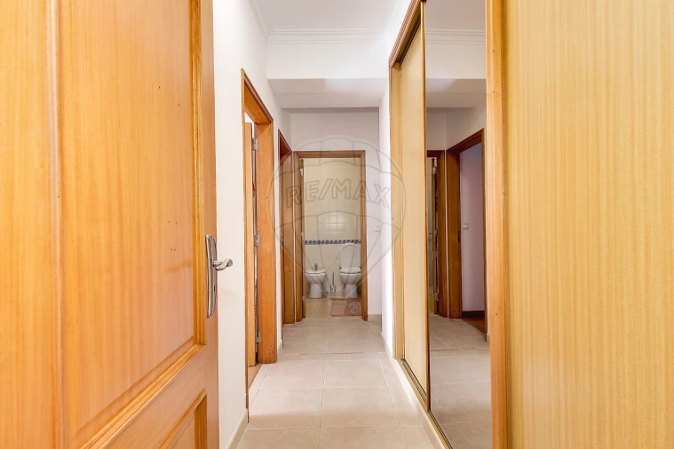 Apartamento T2 para Venda em Póvoa de Santa Iria e Forte da Casa Foto 18