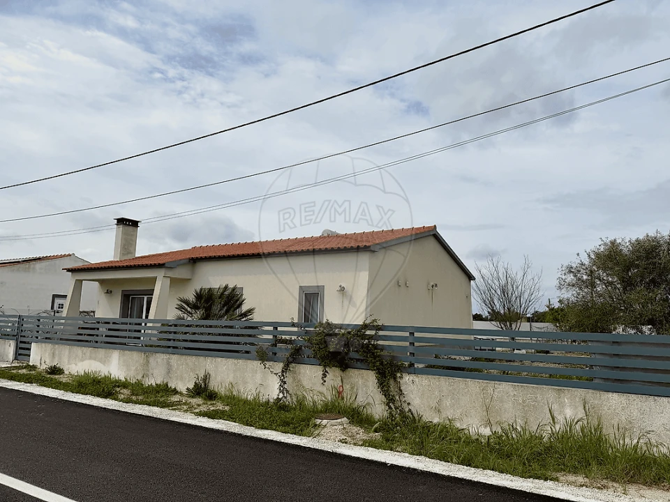 Moradia T2 para Venda em Glória do Ribatejo e Granho Foto 5