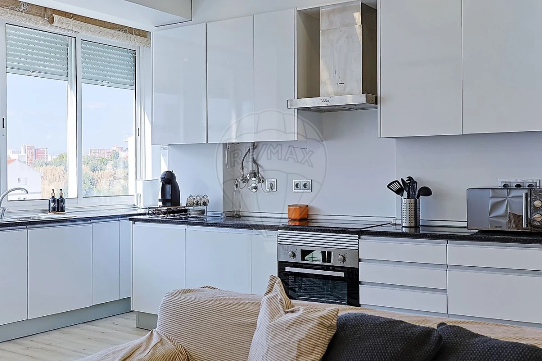 Apartamento T2 para Arrendamento em Beato Foto 2