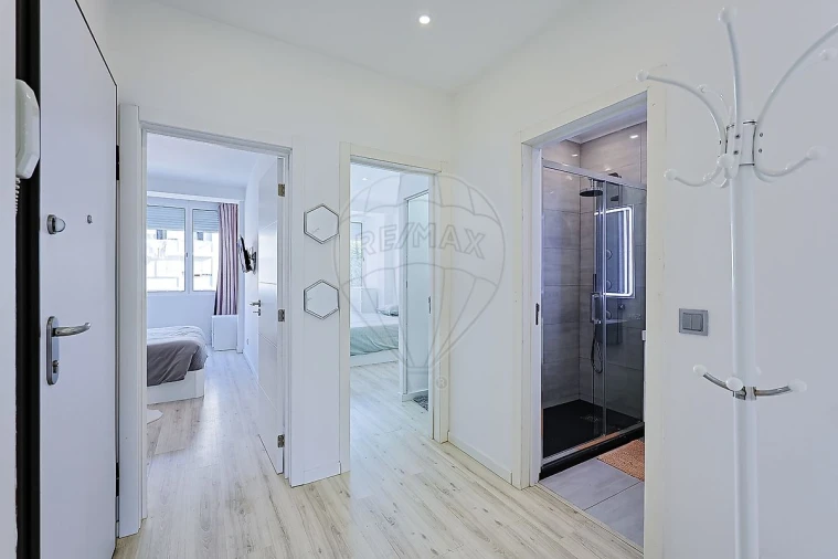 Apartamento T2 para Arrendamento em Beato Foto 11