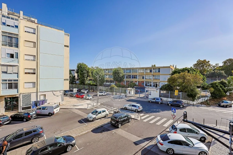 Apartamento T2 para Arrendamento em Beato Foto 23