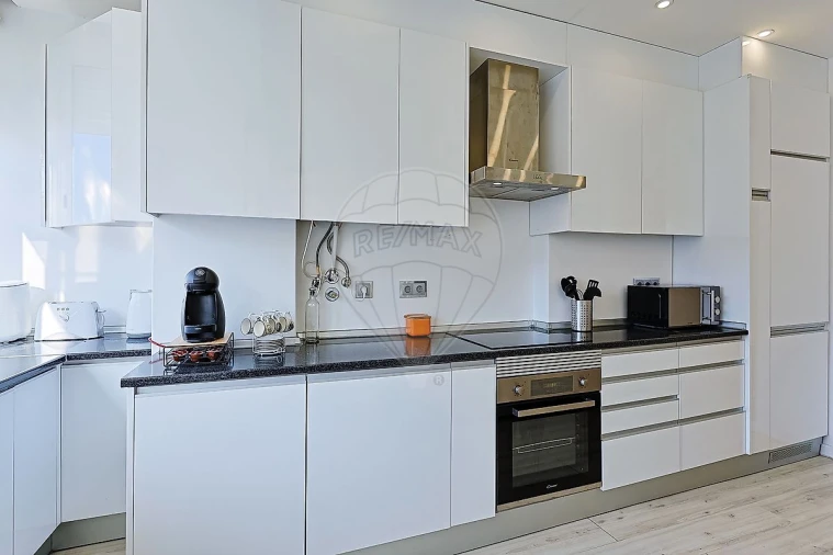 Apartamento T2 para Arrendamento em Beato Foto 6