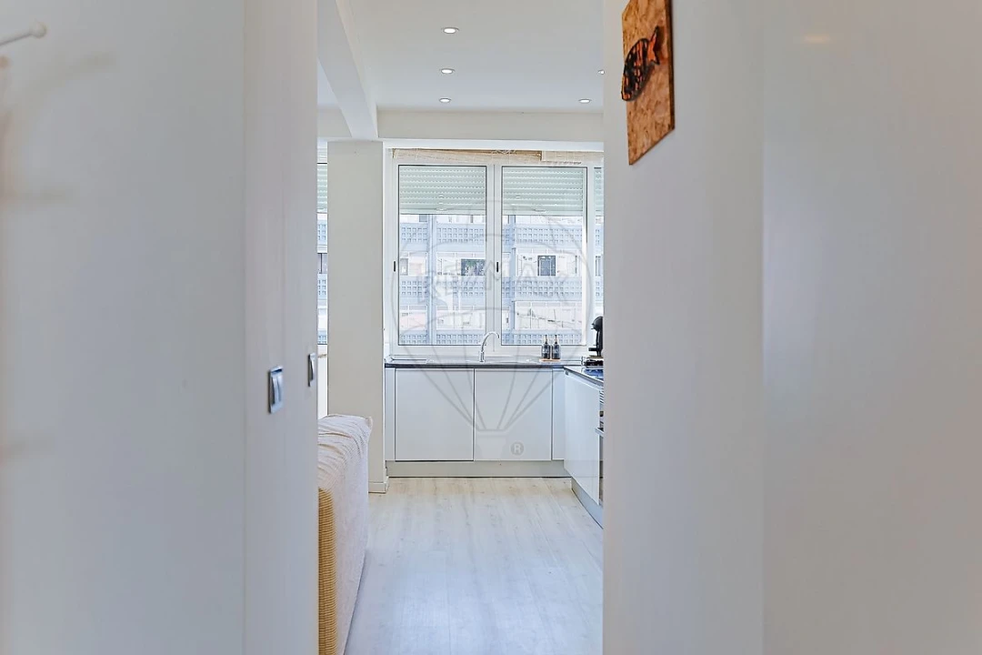 Apartamento T2 para Arrendamento em Beato Foto 9