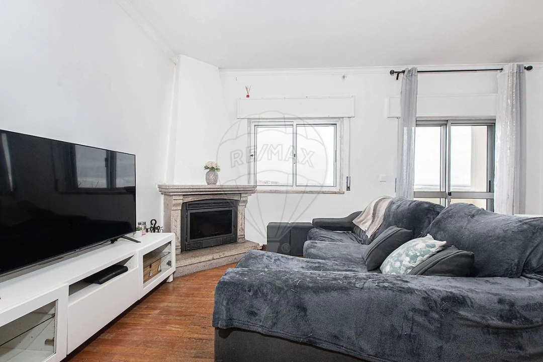 Apartamento T3 para Venda em Póvoa de Santa Iria e Forte da Casa Foto 12