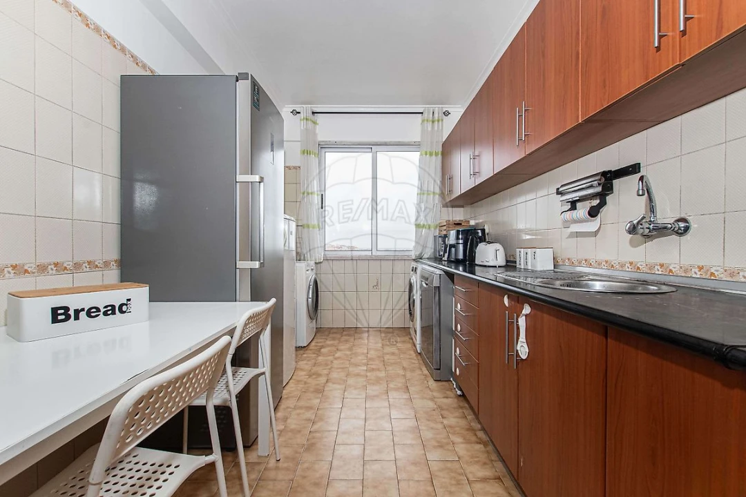 Apartamento T3 para Venda em Póvoa de Santa Iria e Forte da Casa Foto 6