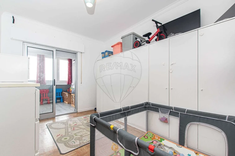 Apartamento T3 para Venda em Póvoa de Santa Iria e Forte da Casa Foto 17