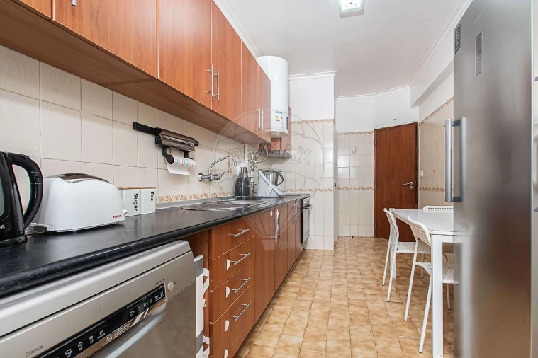 Apartamento T3 para Venda em Póvoa de Santa Iria e Forte da Casa Foto 8