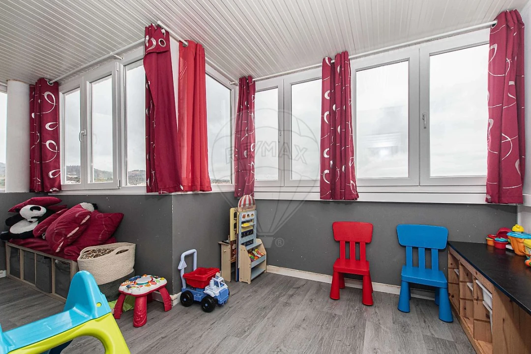 Apartamento T3 para Venda em Póvoa de Santa Iria e Forte da Casa Foto 22