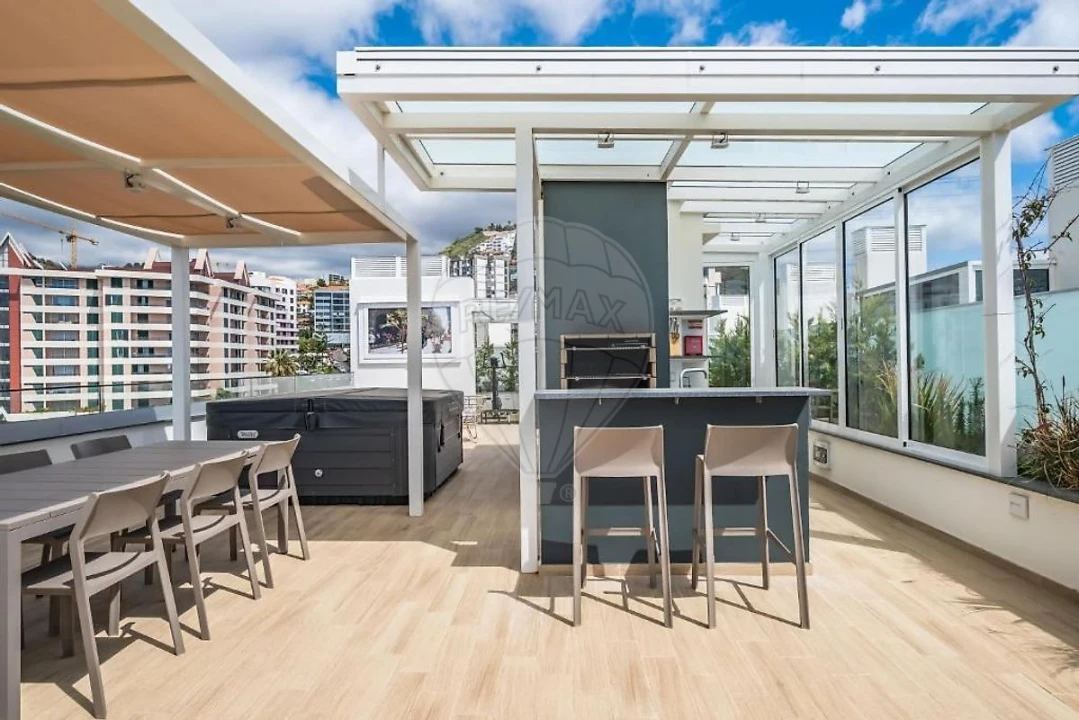 Apartamento T2 para Venda em São Martinho Foto 19