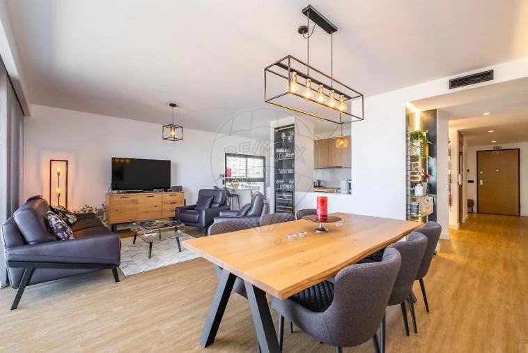 Apartamento T2 para Venda em São Martinho Foto 4