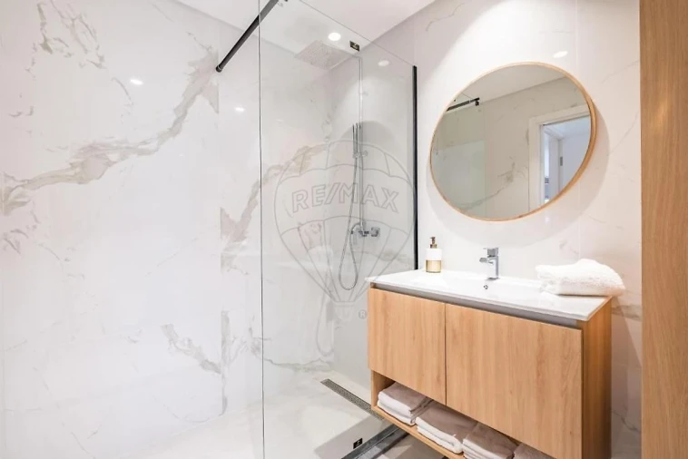 Apartamento T2 para Venda em São Martinho Foto 39