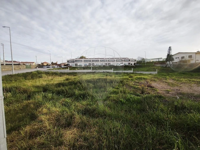 Terreno para Venda em Arrifana Foto 2