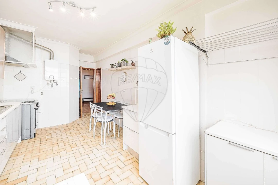 Apartamento T3 para Venda em Cacém e São Marcos Foto 10