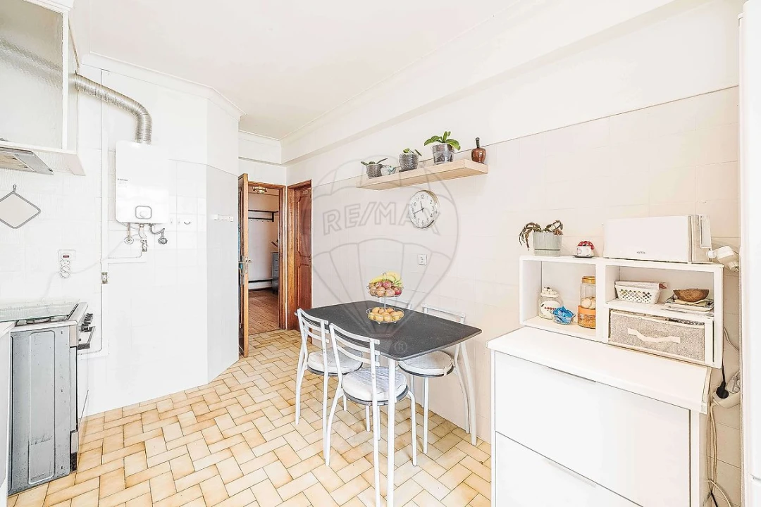 Apartamento T3 para Venda em Cacém e São Marcos Foto 11