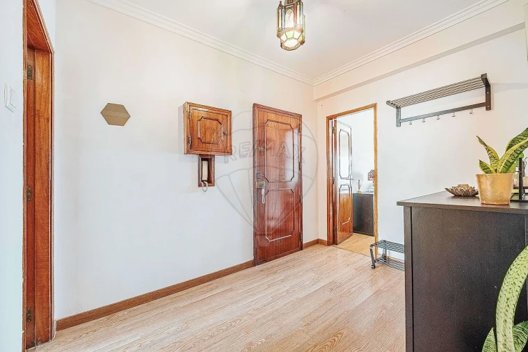 Apartamento T3 para Venda em Cacém e São Marcos Foto 33