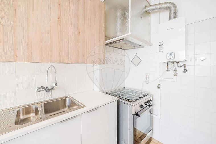 Apartamento T3 para Venda em Cacém e São Marcos Foto 13