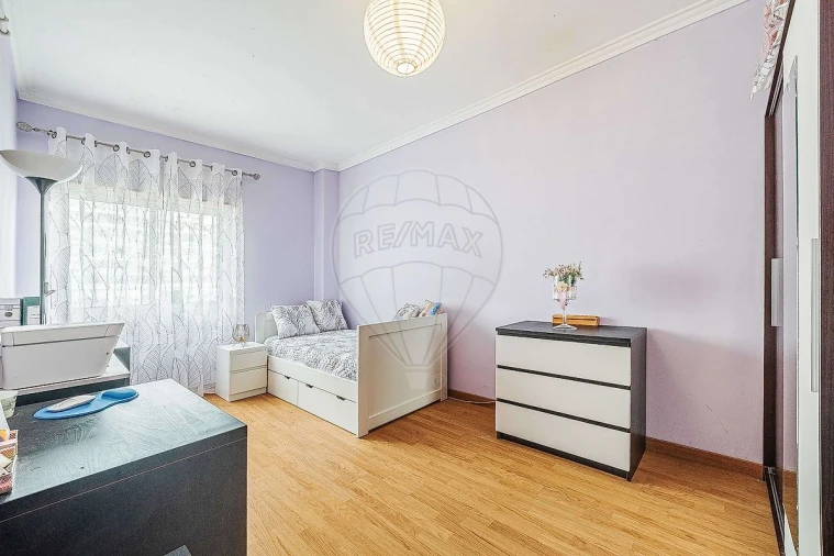 Apartamento T3 para Venda em Cacém e São Marcos Foto 32