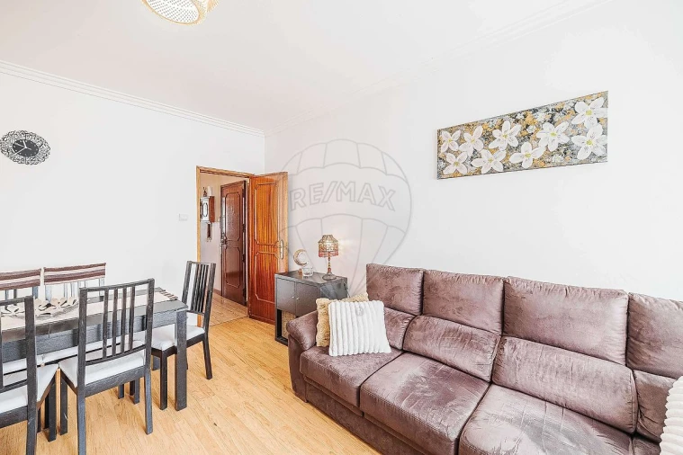 Apartamento T3 para Venda em Cacém e São Marcos Foto 5