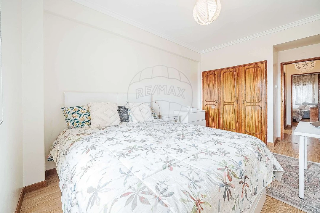 Apartamento T3 para Venda em Cacém e São Marcos Foto 17