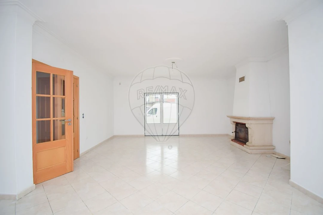 Moradia T5 para Venda em Nossa Sra de Fatima Foto 22