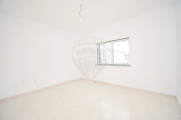 Moradia T5 para Venda em Nossa Sra de Fatima Foto 11