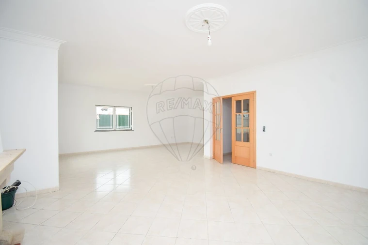 Moradia T5 para Venda em Nossa Sra de Fatima Foto 17