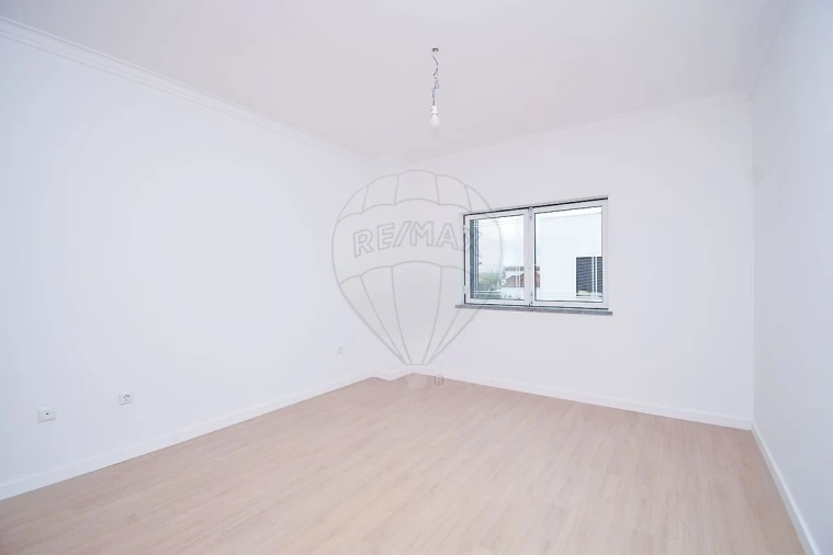 Moradia T5 para Venda em Nossa Sra de Fatima Foto 36