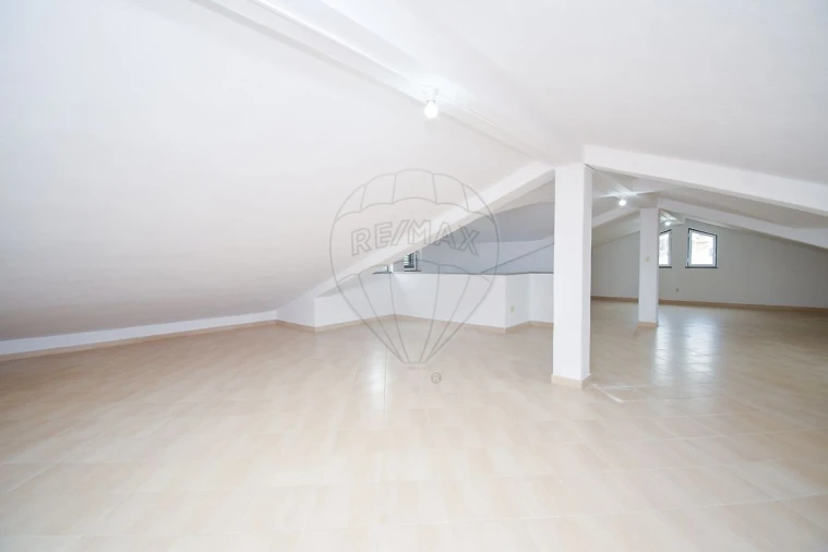 Moradia T5 para Venda em Nossa Sra de Fatima Foto 45