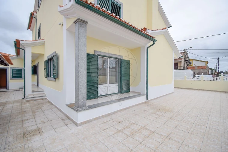 Moradia T5 para Venda em Nossa Sra de Fatima Foto 29