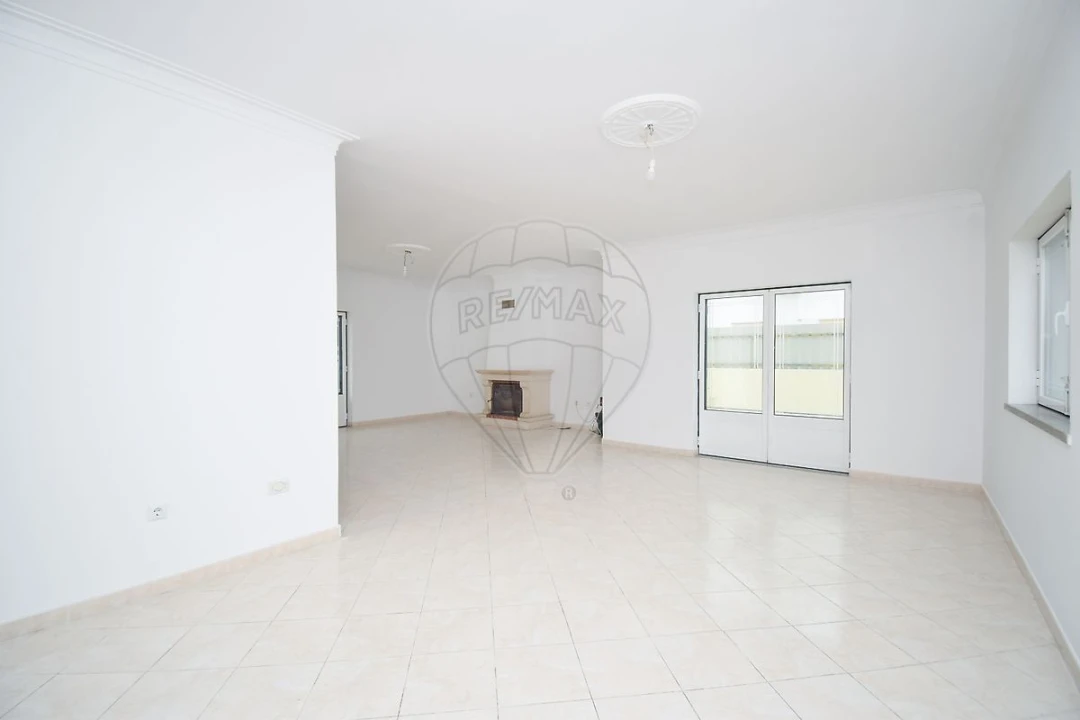 Moradia T5 para Venda em Nossa Sra de Fatima Foto 21