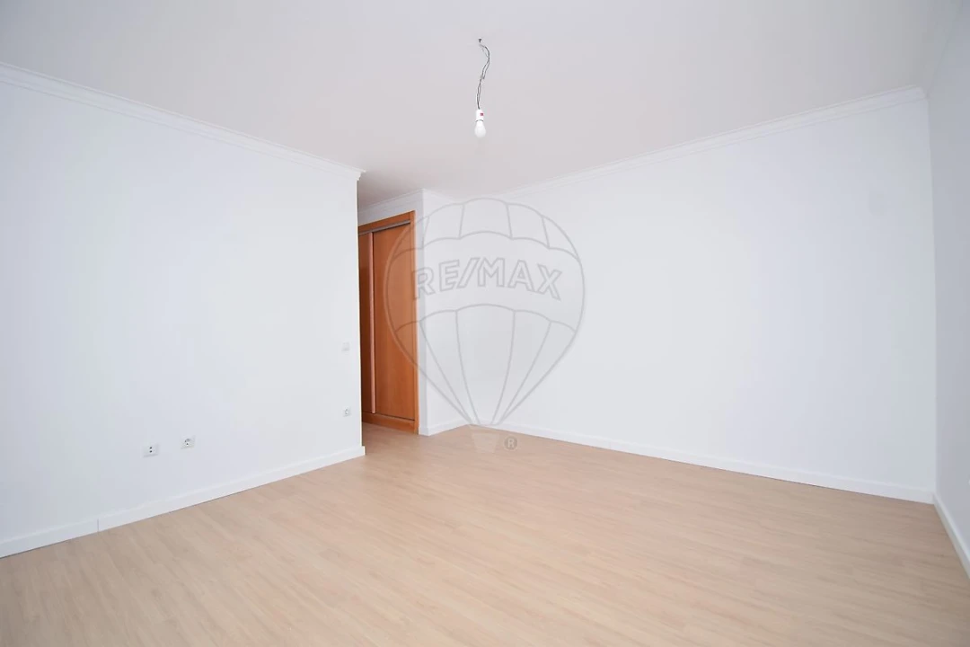 Moradia T5 para Venda em Nossa Sra de Fatima Foto 33